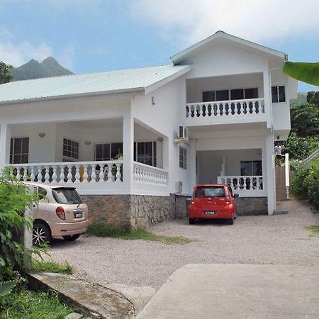 Rowsvilla Guest House Beau Vallon  Kültér fotó