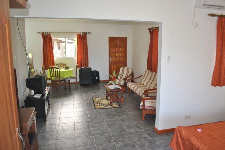 Rowsvilla Guest House Beau Vallon  Kültér fotó